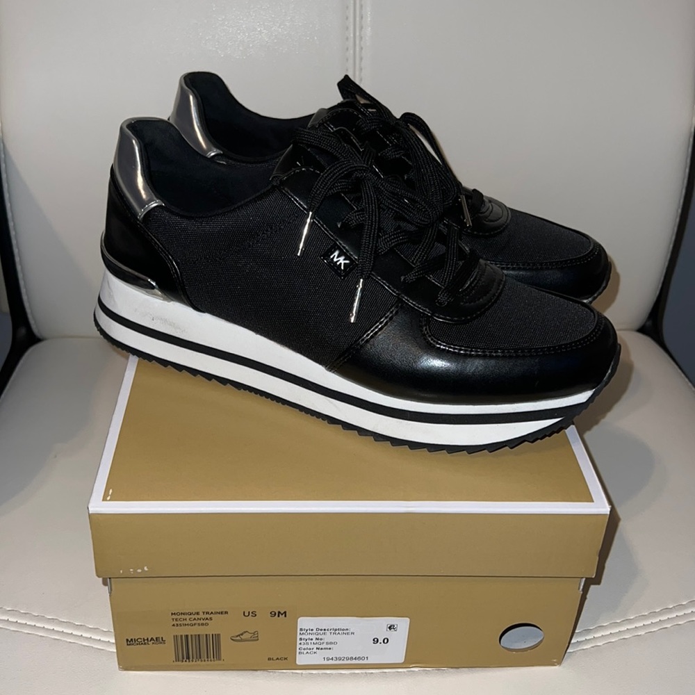 Women’s Monique Trainer Lace-Up Sneakers, with his original shoe box.gently worn
